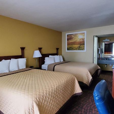 Rodeway Inn Конкорд Экстерьер фото