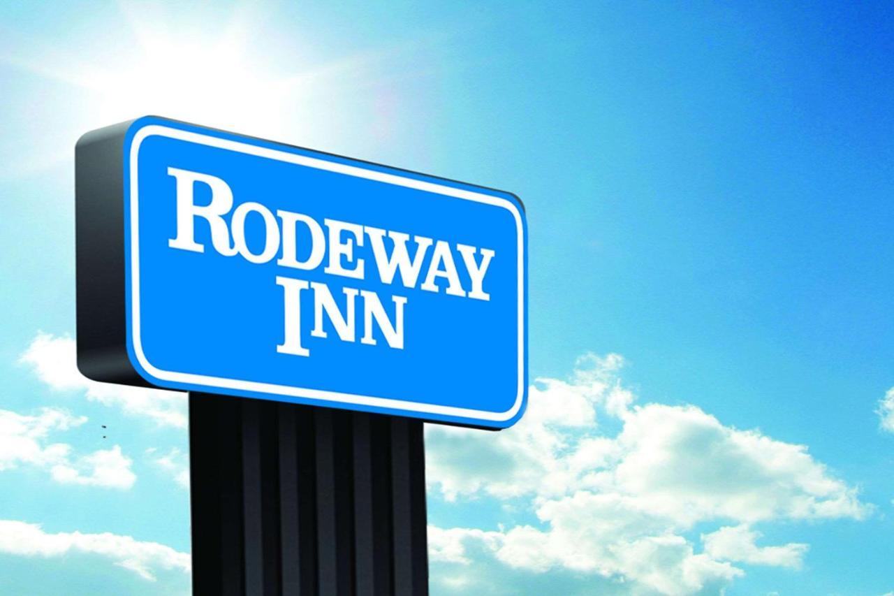 Rodeway Inn Конкорд Экстерьер фото
